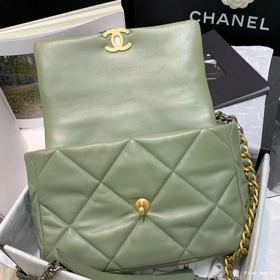 Firstbag Ru FLAP CHANEL 19 BAG 0717